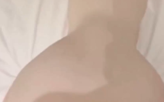 【首页精品推荐】QQ空间加的萌妹，以为是花季少女，塌腰的那一刻我像个新兵蛋子，听她说还有一个主人的时候，我就知道该内射了，舌头超级嫩疯狂舌吻太香了！蝴蝶小嫩逼不停的拉丝，年轻就是好！ #美腿 #舌吻 #口交