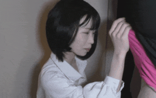 【AV】18岁首部性爱视频就着床怀孕！如今20岁为人妻……追忆往昔，中出怀孕！在超级敏感淫荡的阴道里进行大/0906024