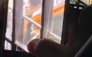 毫无廉耻！江门某校女大学生跟男友在教室激战！被全程记录