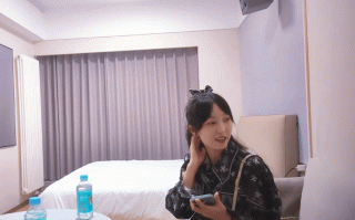 M21-417 约炮极品外围，长相甜美性格腼腆，小穴特别紧，在床上极度反差骚浪