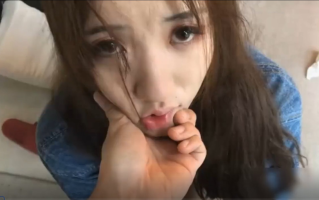 丝袜长腿大学生校花露脸深喉口爆吞精.