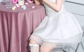 【沈阳学妹】图影泄密泄密，眼镜妹又害羞又享受，无套插入，认真品尝男友的大鸡巴 【1V 29P 730M】