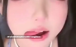 阿黑颜盯榨挑战系列：佐佐酱~可爱萝莉自慰定制，掐脖高潮脸【6V-1G】