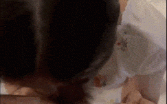 【不花钱约到的台球助教，从停车场干到酒店】这也太闷骚了，穿着清纯碎花裙，内衣内裤居然是豹纹的，这种反差也太加暴力体验了！ #精选 #碎花裙