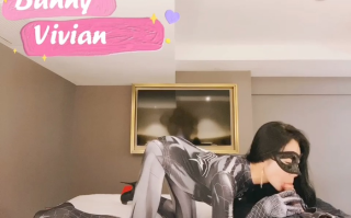 【极品反差婊】【Vivian姐】推特女神爱丝袜Vivian姐最新定制主題【蜘蛛俠美女】扛腿抽插 爆操顏射 原版无水印【1v+224M】【百度盘】