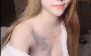 童颜巨乳惹人爱『糖儿小迷迷』守护专属口交啪啪私拍流出