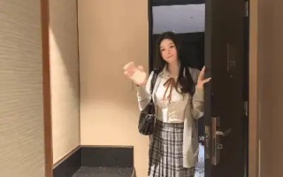 【写真/视频/步兵】秀人网小逗逗 5月新作：JK学妹 [1V]【500M】