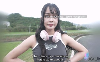  极品电眼美女-优娜-最新作，火辣性感尤物慢跑者被骗参加性爱马拉松，穿着经典的CK运动内衣套，被各种姿势草的大奶乱晃，淫叫连连，最后精液射的一胸都是~