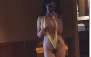 刘钰儿 微信福利12V 老资源补 [12v+1.21g]