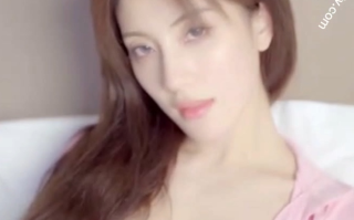 【超美颜值❤️新晋女神】秀人网纯欲天花板『林文文』诱人胴体挑逗到了极点 