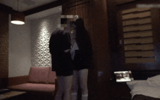 【AV】【06・露脸】身高174cm，拥有H罩杯的绝色美女！被比我还高的女人的巨乳迷得不行，结果把水泼在了/0907020