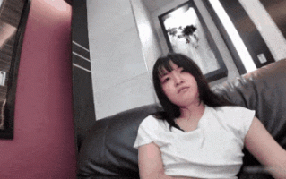 【AV】白皙肌肤，黑发的19岁少女。她隐藏的性欲狂野不已。盛夏时节，在密闭的房间里，汗流浃/0909029