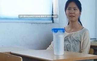 年轻人就是玩的花！株洲试验高中高三学生教室做爱 不愧是学生娃 精力就是旺盛！