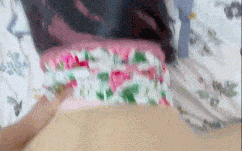 周末和我的会喷水姐姐单独在老家，姨妈刚走不停在家发骚，先让她带上乳夹菊花插上尾巴去楼下取快递，回来自己扶着鸡巴坐进去，晕奶勿入！ #白虎 #少妇