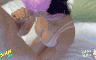 我性感的亚洲女友穿着卡哇伊泳衣，我无法抗拒操她 