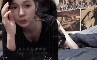 郑原创」FO私拍，09年纯欲系小网红美女，多角度、多体位 [2V+1.4G]