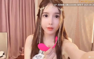 DeepEggs 情趣黑丝高跟诱惑 全身秀自慰 乳交3v 493MB [萌盘+度盘]