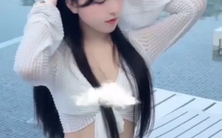 2024年6月流出，重磅泄密，抖音300万粉丝网红【天降之雯】，露点啪啪做爱，嫩妹反差婊美女