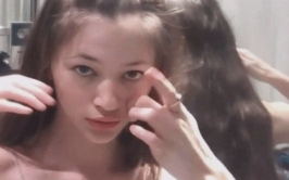 【极品泄密】身材超正混血女神和闺蜜试衣间换衣流出 【1v2.26G】