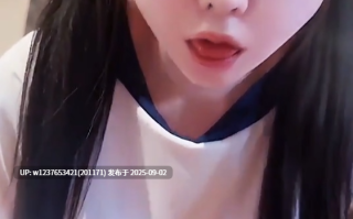 【代找✅】yurinslittlepeach – 新作 38分钟 双马尾体操服 [1V-0.98G]