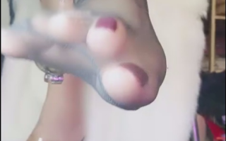 玩物直播美柠S-20250607 第一视角-带锁吸香水变身雌堕【1V】【881MB】