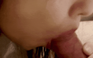 【AV】[露脸] 丽莎，一个身材苗条、长得像春的女孩，正被一个阴森可怖的老男人愤怒地抽插着，感到尴尬不已。/090507