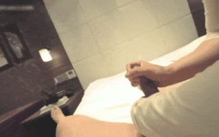 【AV】【私密拍摄，车内口交和户外性爱】一位来自农村、对男人没什么经验的沮丧妻子在丈夫不知情的情况下被偷拍/090804