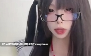 阿黑颜盯榨挑战系列：宅狗~极品Coser妹抖奶肉腿蹲起，高潮脸各种勾引，热舞扭屁股【12个视频-1.22G】