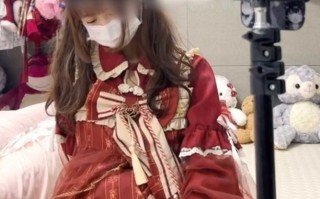 红裙洛丽塔萝莉自慰