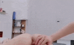 微胖黄毛双马尾，还有内射大特写 女主：虞梅