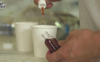 【FANZA限定】筋弛緩剤を投与され犯●れ続けたFカップ女学生が… 異臭漂うゴミ部屋で体液どろどろキメセク堕ち 由衣陽菜 生写真セット