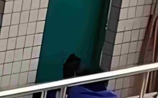 四川广元核工业职业技术学院 小情侣走廊啪啪啪！