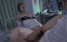 卧底特工白峰美宇落入性骚扰者之手