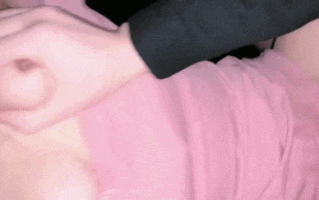 【真-电影院】带着刚调教好的气质母狗穿开档丝袜去看电影，买最后一排的票，按在座椅上暴力抽插内射，还跟群友开视频打飞机，前排还有观众，直呼牛逼！ #少妇 #丝袜