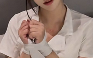 抖音225万粉丝网红【鱼神】付费视频流出车内跳弹自慰 无毛白虎【3V 32P 546M】