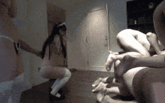 【AV】娇小可爱的女孩们 VS 一群肥胖的恐怖老男人！[1] [可用]/1002017