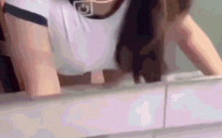 【全网颜值最高的情侣，一天射了4次】这女的真不是一般骚啊，跟体育生男友在酒店做爱了4次，这体育生身体也太好了吧，全程猛干不停一下，一天射那么多次真没事吗？全程字幕精彩对白！ #精选 #完美露脸