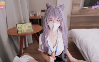 Cos妹妹陪哥哥逛漫展，肉棒都硬了 狐不妖