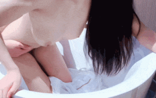 【Nuomibaby】大神包养的清纯极品校花，绝美白嫩身材甚是诱人，浴缸翘起美臀，太能勾起性欲了 #白虎   #少女   #巨乳