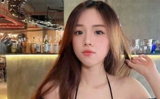 极品反差教师 黄琳雯 闭上眼睛卖力口交 无内黑丝多人玩弄 这才是教师节最好的礼物!