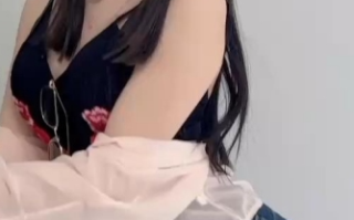 【微密圈】抖音反差少萝【萱萱仙女（萱萱很甜）】，极致内衣，大尺度流出-微密圈最新合集【1458P 330V-1.52G】