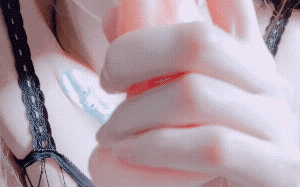 266.福利姬-里有，作品合集， 220余部视频，52G。