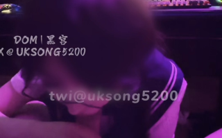 气质眼镜妹子极品身材 网吧包厢给你忘情口交 有码