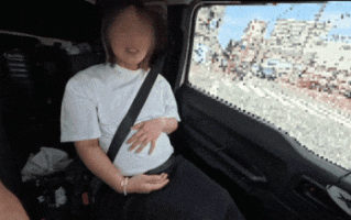 【AV】【NTR】【孕妇】第一次在妇产科回家的车里自慰。和即将分娩的孕妇生吞精液，充满不道德感/0905021