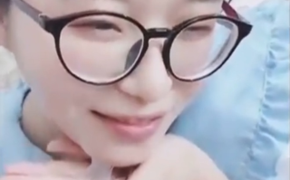 02年清纯少女 黑丝女仆装 口交颜射 全程淫荡对白