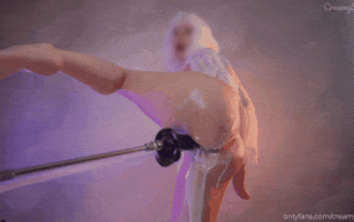 [Creamy Spot] 穿着湿衬衫的娇小Blonde需要成倍增加巨大的假射精BBC内射