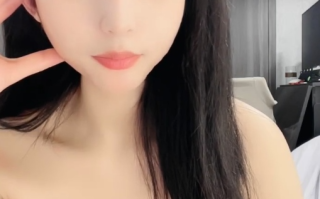 传媒大学校花，顏值身材碾壓網紅~騷舞自慰~