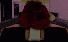 热荡妇在俱乐部被操并带到外面