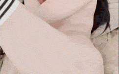 【有这种女朋友死都值了】刚成年的微胖极品小嫩妹，主动问：爸爸，下次可以找人一起操我吗？年纪虽小超会调情，骚话不断，情绪价值拉满！射我嘴里好吗？我想吃精液！ #口交吞精 #完美露脸 #少女