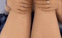 【精选视频】妹妹让我带她去商场买JK制服，妹妹穿上JK后让我控制不住自己，逛街回来后正好爸妈不在家，我开始狂操亲妹，最后想要内射的时候，妹妹拼命阻拦我说：不可以！会怀孕的！ #少女 #女神学生